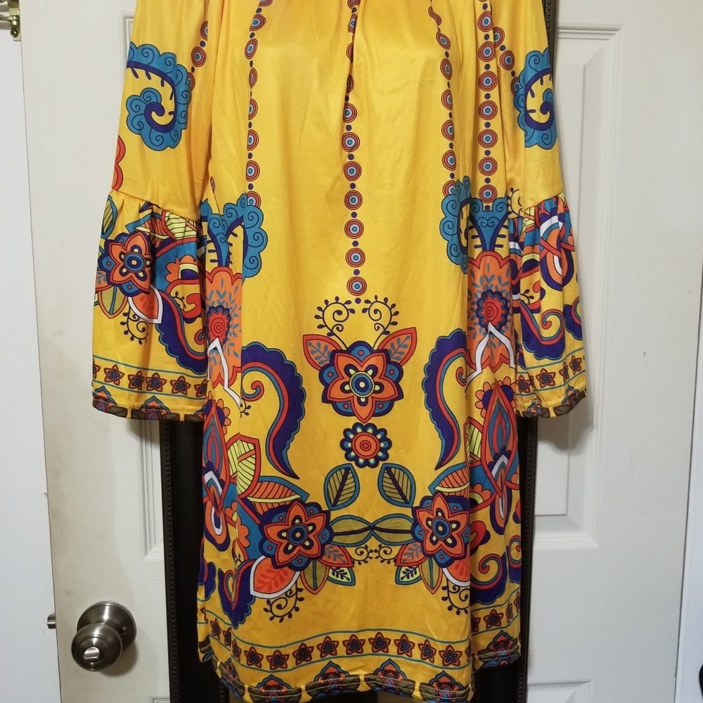 Dress - Picture 2 of 2
